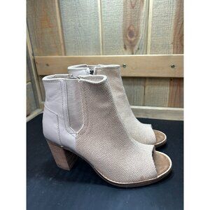 Toms Womens Peep-Toe Ankle Booties With Block Heel In Textured Beige